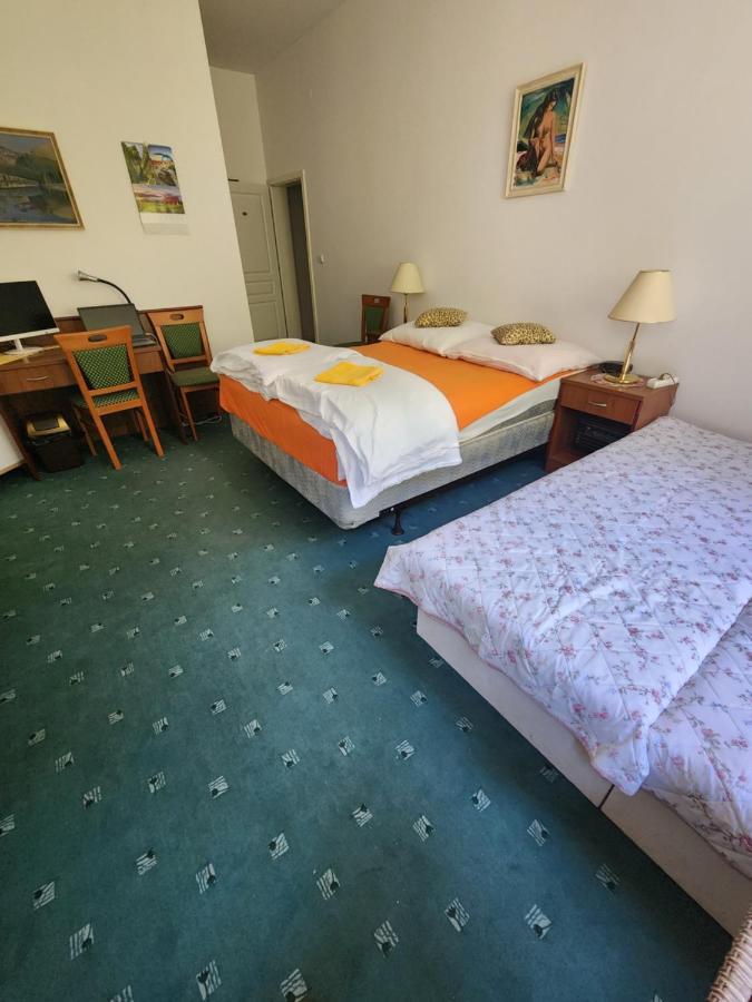 Appartamento Kristoff Plaza Trencianske Teplice Trenčín Esterno foto